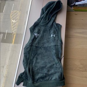 Project Rock Under Armor sleeveless hoodie